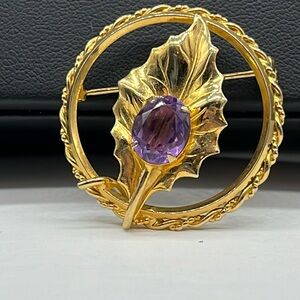 Gold plated wreath, leaf and Amethyst stone brooch pin